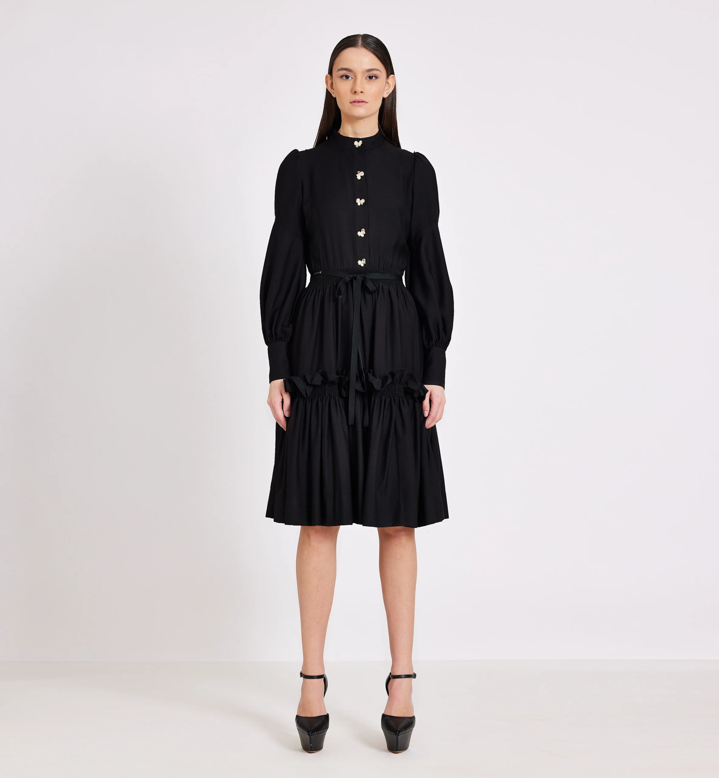 Shirring waist and collar silk dress, black