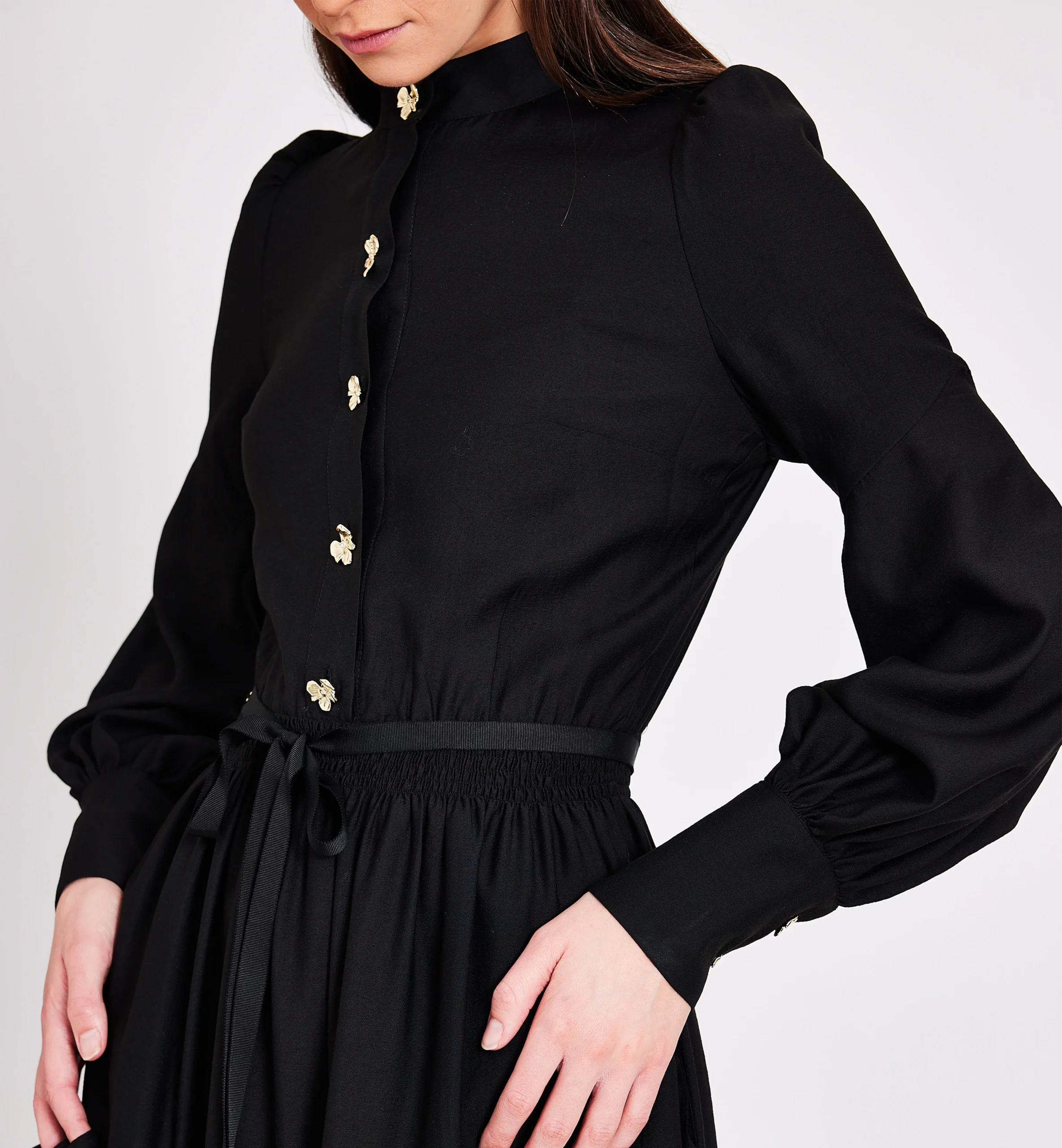 Shirring waist and collar silk dress, black